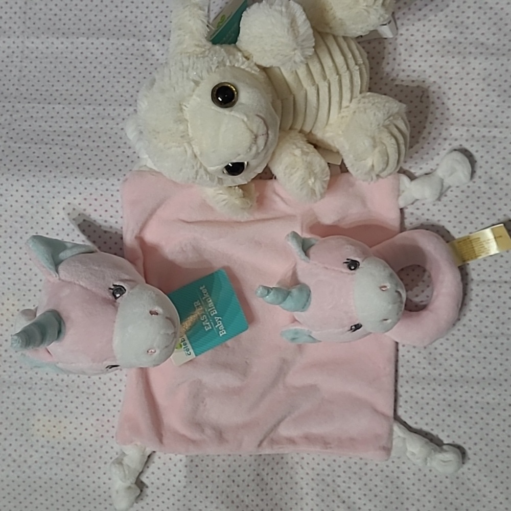 Pink unicorn 8"1/2 long with rattle,& stuff lamb.